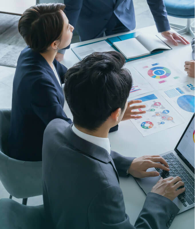 セールス&マーケティング職の社員